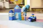 MAGNA-TILES® Police Station 35 Piece Set – Magnetic Building Tiles with 2 Police Figures, Light and Sound Tile and Pullback C