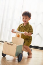 PlanToys Delivery Bike – Orchard Rubberwood Ride-On Bike with Storage Container, 60 kg Capacity, Ages 18 Months+ - view 5