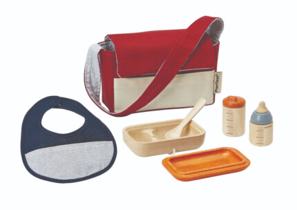 PlanToys Doll Feeding Set – Wooden Pretend Play Set with Bag, Bib and Baby Bottle for Kids