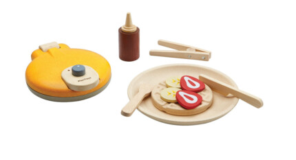 PlanToys Waffle Set – Wooden Pretend Play Food Set with Waffle Iron for Toddlers