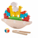 PlanToys Balancing Boat – Animal Balancing Game with Boat, 6 Pairs of Animals, Dice and Pincers for 1-4 Players, for Kids