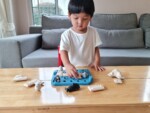 PlanToys Finding Penguin Game – Strategic Puzzle Game with 15 Challenge Cards for Critical Thinking, for Kids - view 6