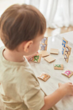 PlanToys Animals Memo – Animal Memory Matching Game with Curved Flip Tiles for Kids - view 5