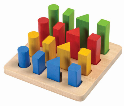 PlanToys Geometric Peg Board – Wooden Sorting and Stacking Toy with 16 Geometric Pegs for Toddlers - view 2