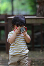 PlanToys Colored Snap Camera – Wooden Pretend Play Toy Camera with 3 Interchangeable Color Lenses for Kids - view 2