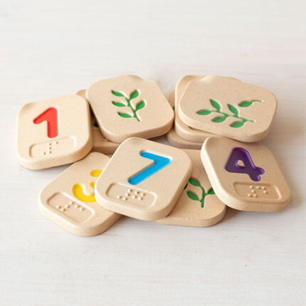 PlanToys Braille Numbers 1-10 – 10-Piece Wooden Braille Learning Tile Set with Leaf Counting Illustrations for Kids - view 2