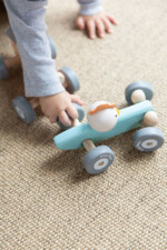 PlanToys Chicken Racing Car – Wooden Toy Vehicle, Vintage Race Car with Chicken Driver for Kids - view 4