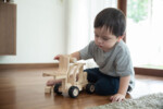 PlanToys Forklift – Wooden Toy Vehicle with Steering Knob, Sound-Making Lift and Wooden Cubes for Kids - view 6