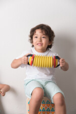 PlanToys Concertina – Wooden Squeeze-Action Accordion-Style Musical Toy for Toddlers, Ages 18 Months+ - view 3