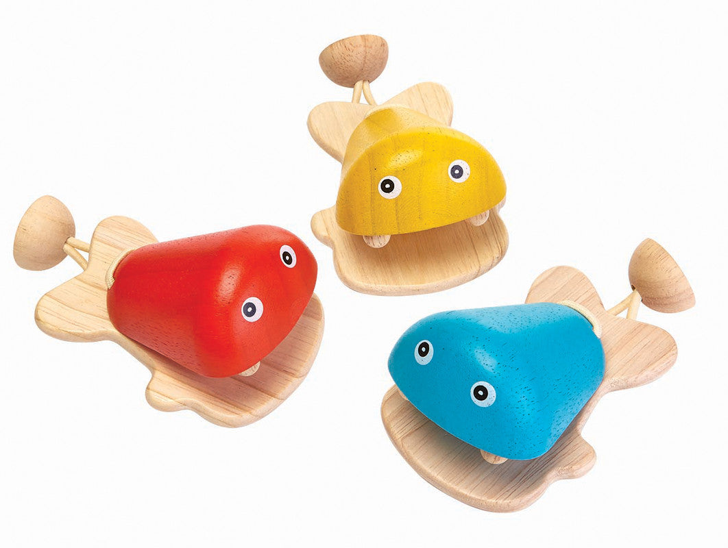 6435.jpg PlanToys Fish Castanet – Wooden Musical Toy, Clapping Fish Instrument for Kids