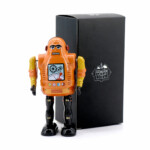 Mr & Mrs Tin Mechanicbot Collectors Item – Collectible Robot Figure Limited to 2000 Pieces Worldwide, Approx. 15 cm High, Age