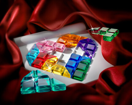 SmartGames IQ-Love Puzzler – Travel Puzzle Game with Double-Sided Board and 120 Challenges, Ages 7+ - view 2