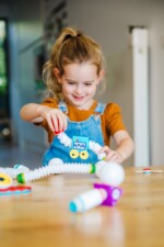 SmartMax RoboFlex – 12-Piece Flexible Extendable Magnetic Building Set with Inspirational Poster for Kids - view 6